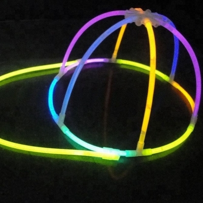 Décoration de fête de Noël multi-couleur Glow Stick Cap avec 6-12 heures de temps de brillance