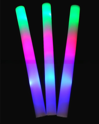 Bâtons lumineux en mousse LED de 48 cm rouges et durables pour les fournitures de festival de concert